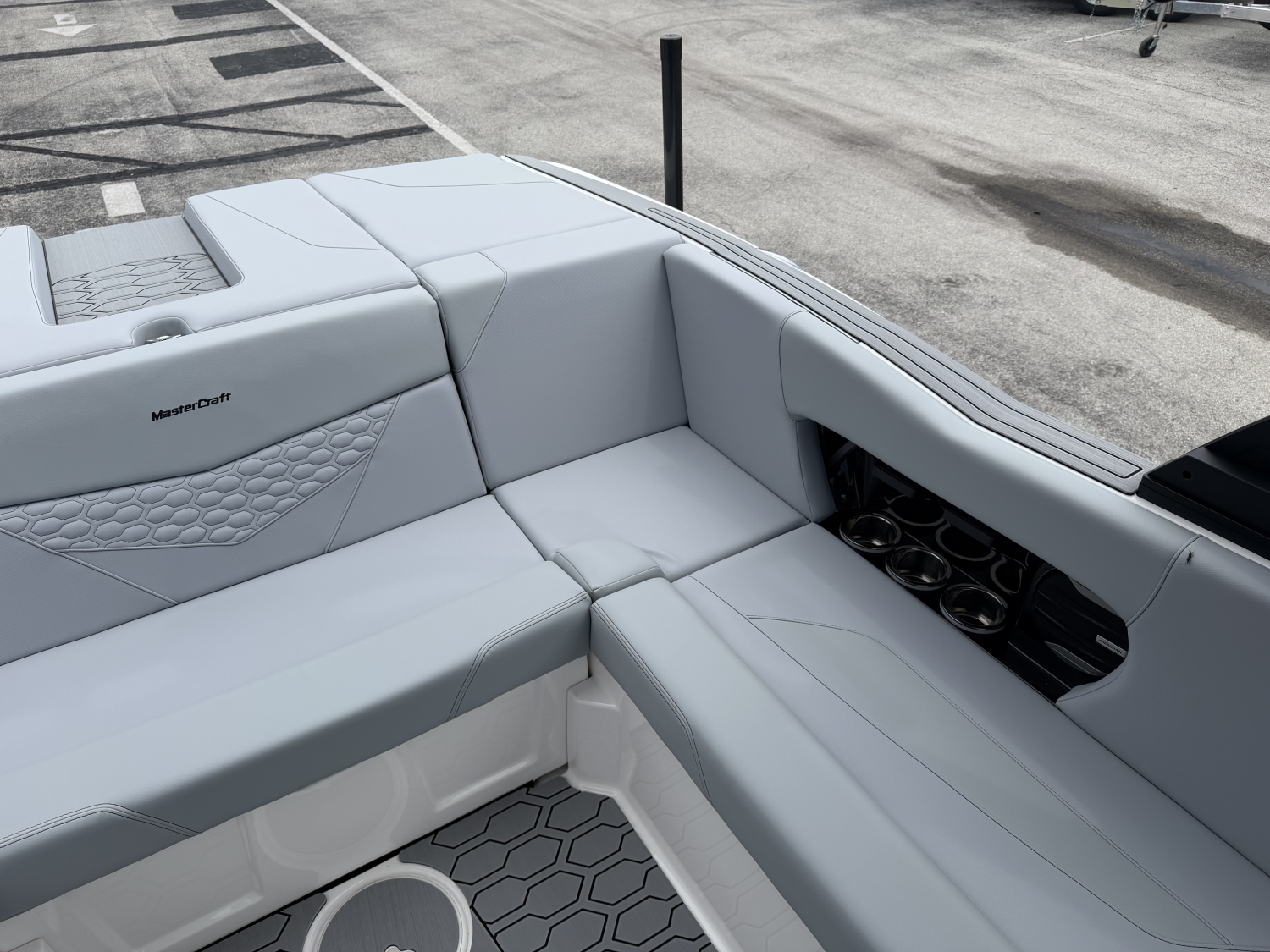 2027 MasterCraft NXT22