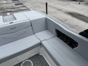 2027-mastercraft-nxt22-145996-image9