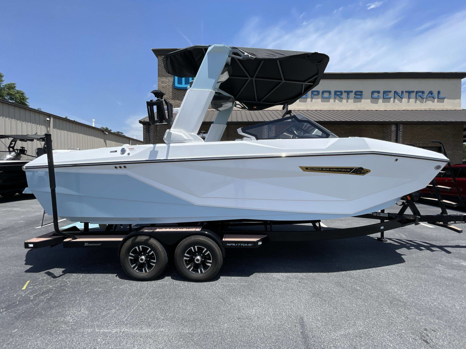 2025 Nautique G23
