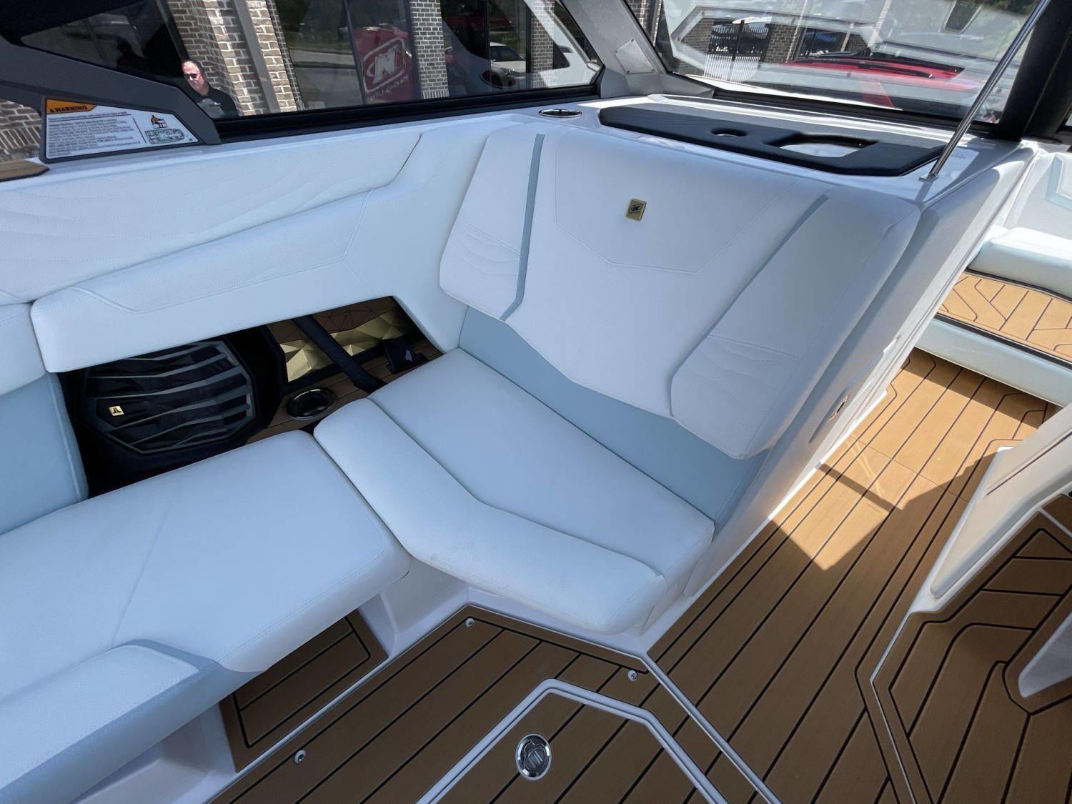 2025 Nautique G23