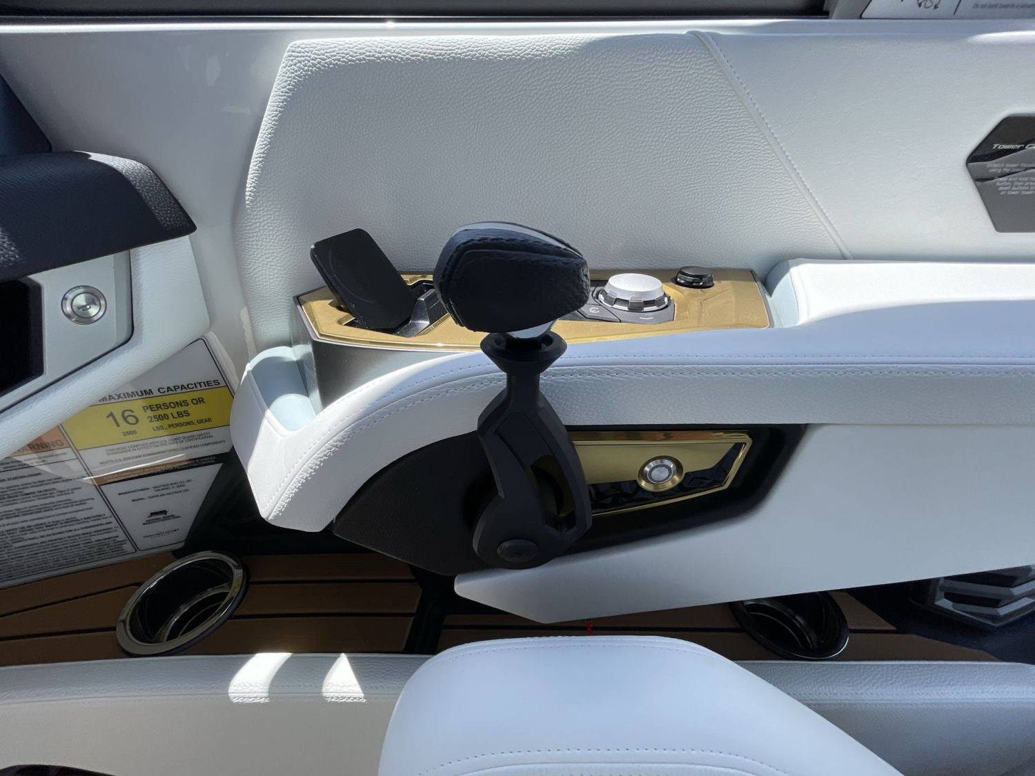 2025 Nautique G23