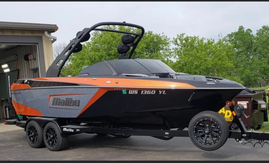 2020-malibu-wakesetter-23-lsv-146012-image1.webp
