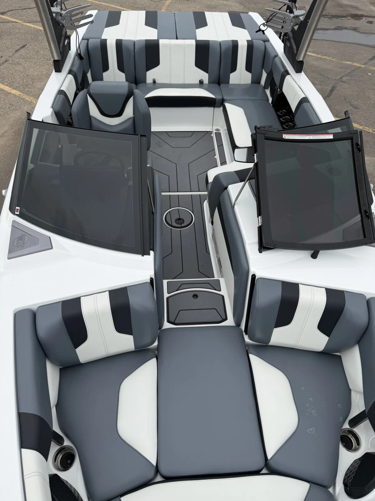 2023 Malibu 21 LX wakesetter with M5Di and TRL