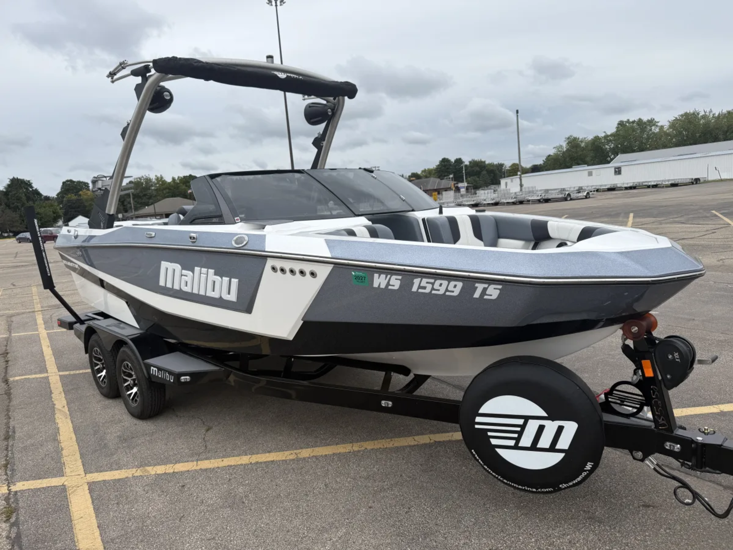 2023 Malibu 21 LX wakesetter with M5Di and TRL
