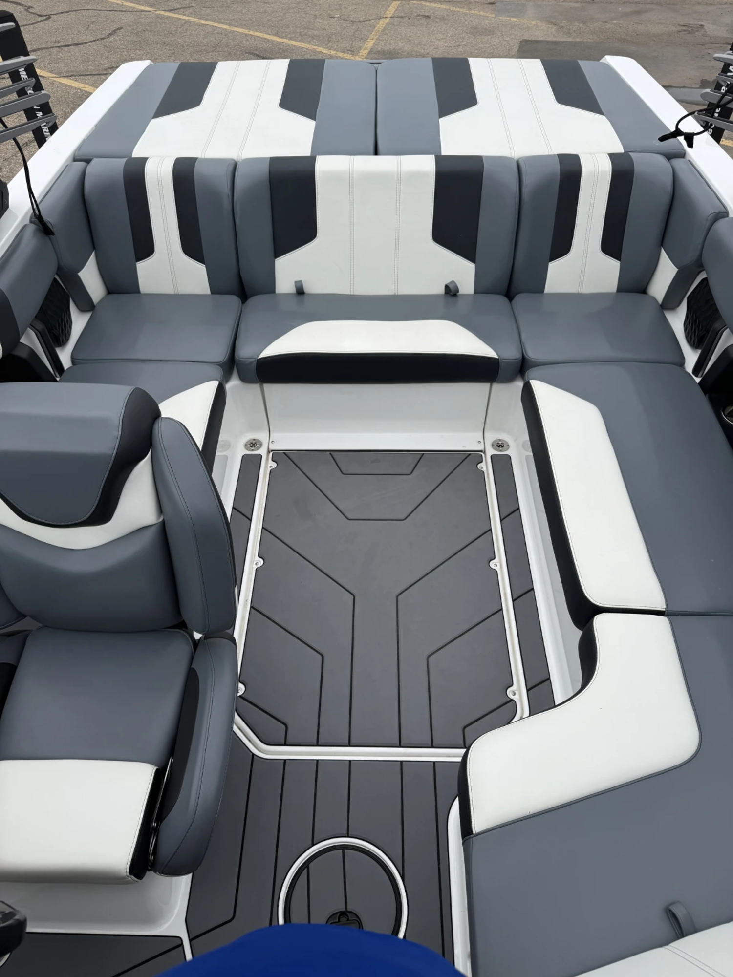 2023 Malibu 21 LX wakesetter with M5Di and TRL