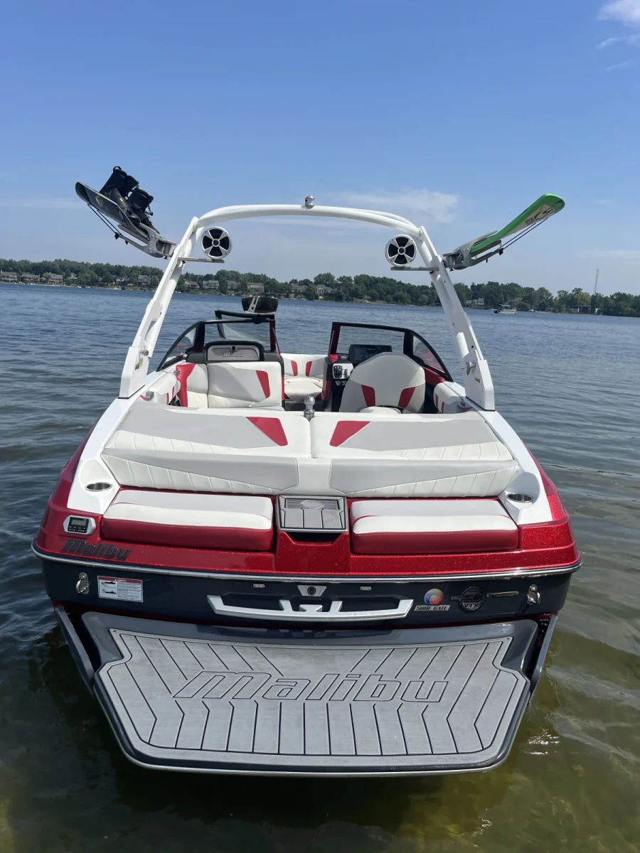 2017-malibu-wakesetter-vtx-146015-image10.webp