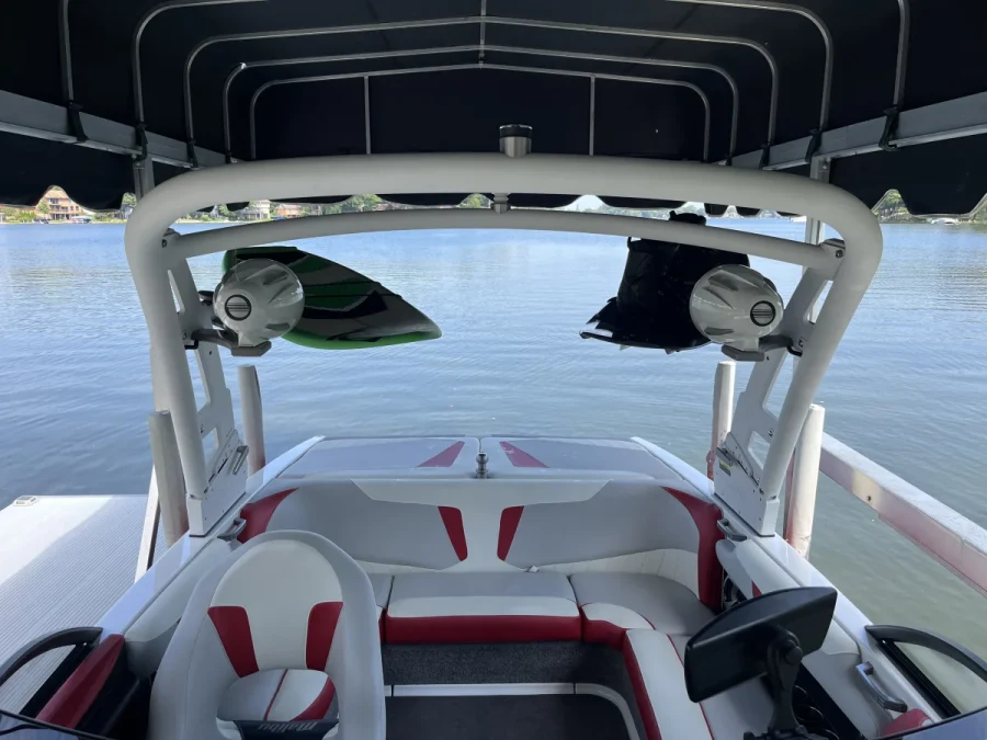 2017-malibu-wakesetter-vtx-146015-image14.webp