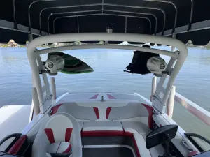 2017-malibu-wakesetter-vtx-146015-image14.webp