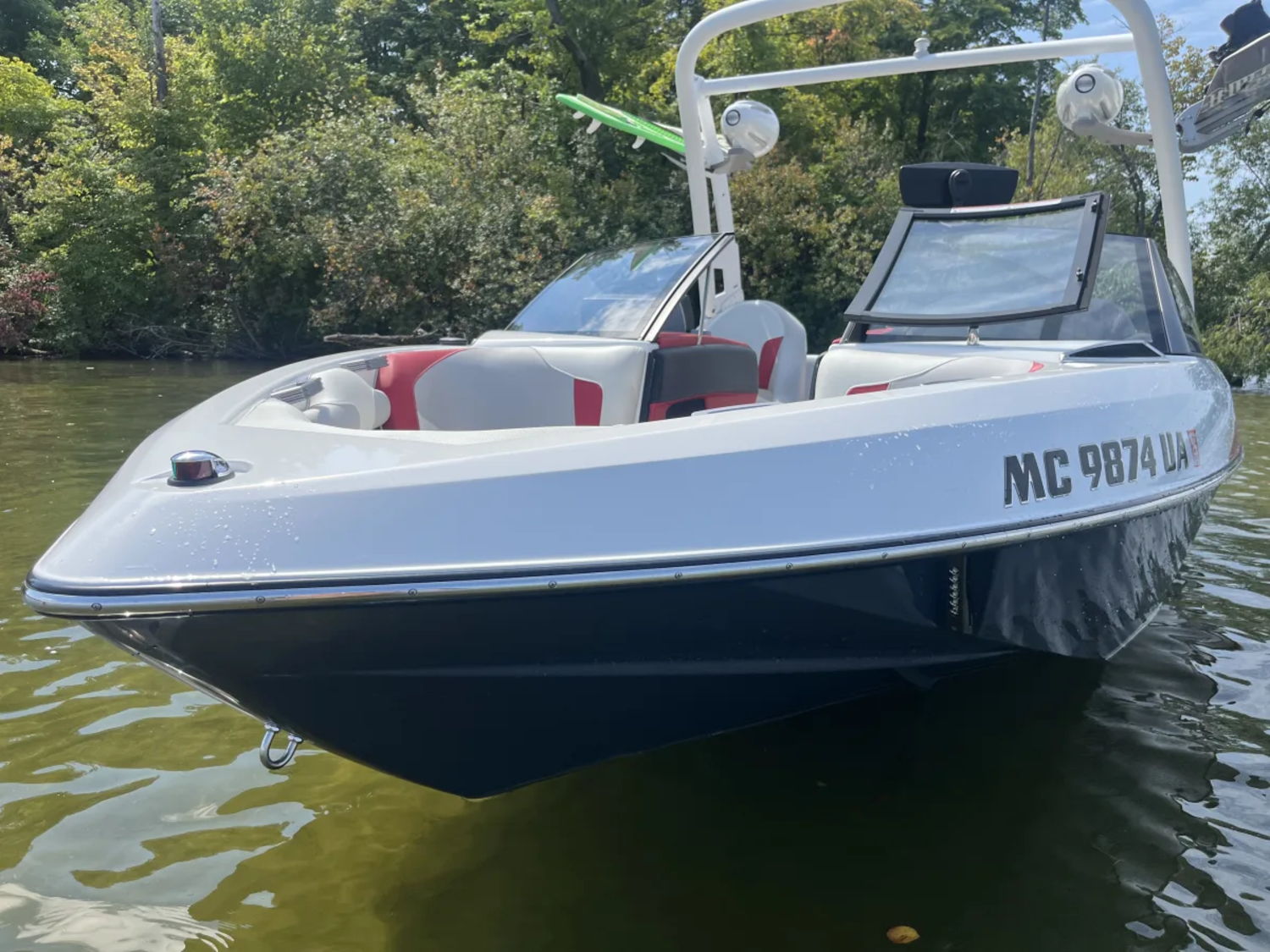 2017 Malibu Boats Wakesetter VTX