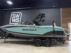 2024-mastercraft-x22-146027-image0.webp