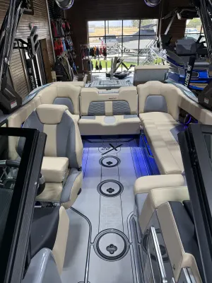 2024-mastercraft-x22-146027-image11.webp