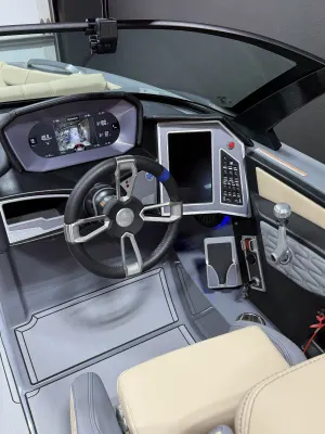 2024-mastercraft-x22-146027-image8.webp