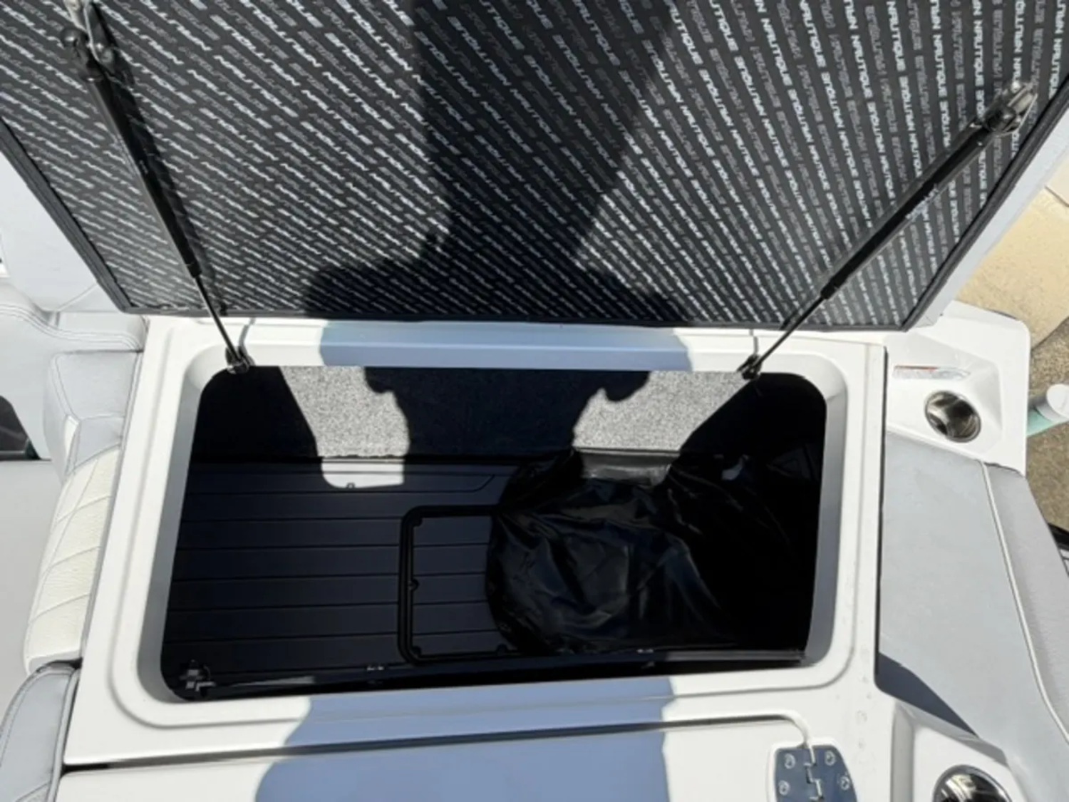 2022 Nautique S23