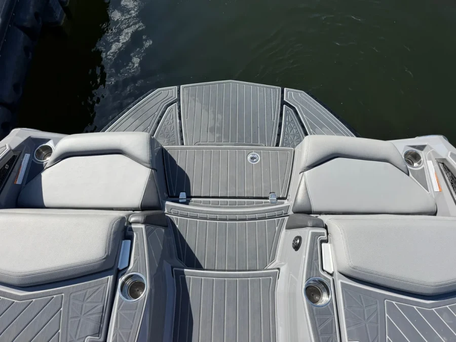 2022-nautique-g23-paragon-146033-image4.webp