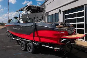 2021-mastercraft-x26-146038-image1.webp