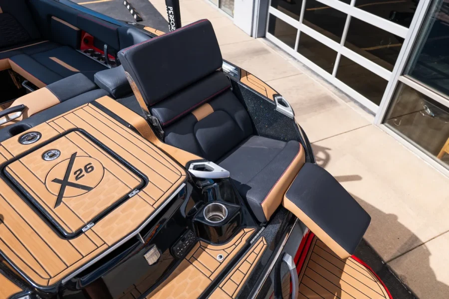 2021-mastercraft-x26-146038-image11.webp