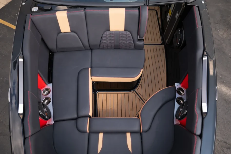 2021-mastercraft-x26-146038-image15.webp