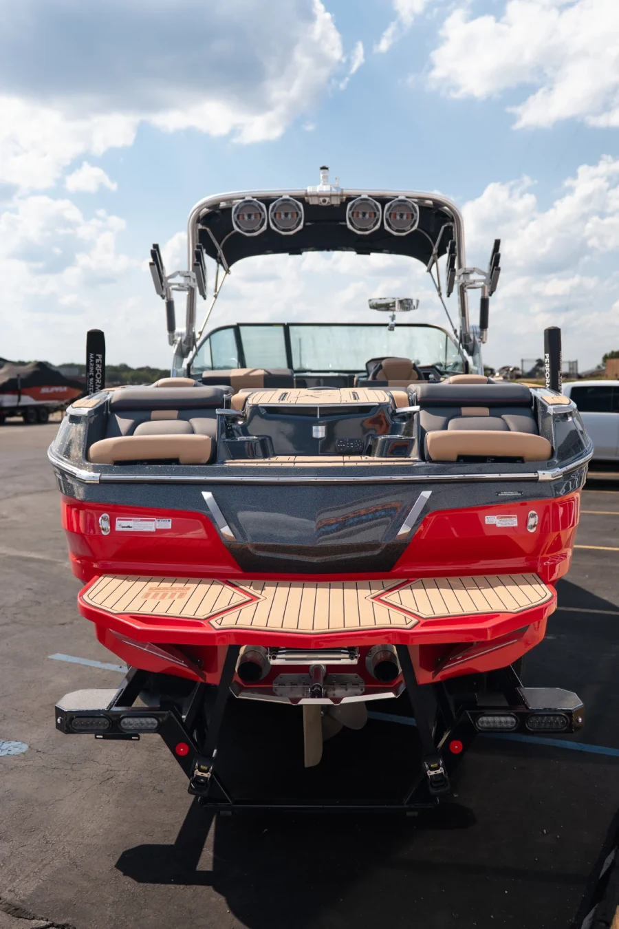 2021-mastercraft-x26-146038-image6.webp
