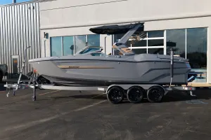 2027-mastercraft-x24-146039-image2.webp