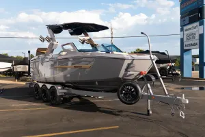 2027-mastercraft-x24-146039-image4.webp