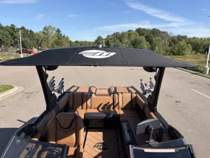 2025-malibu-wakesetter-23-lsv-146041-image10.webp