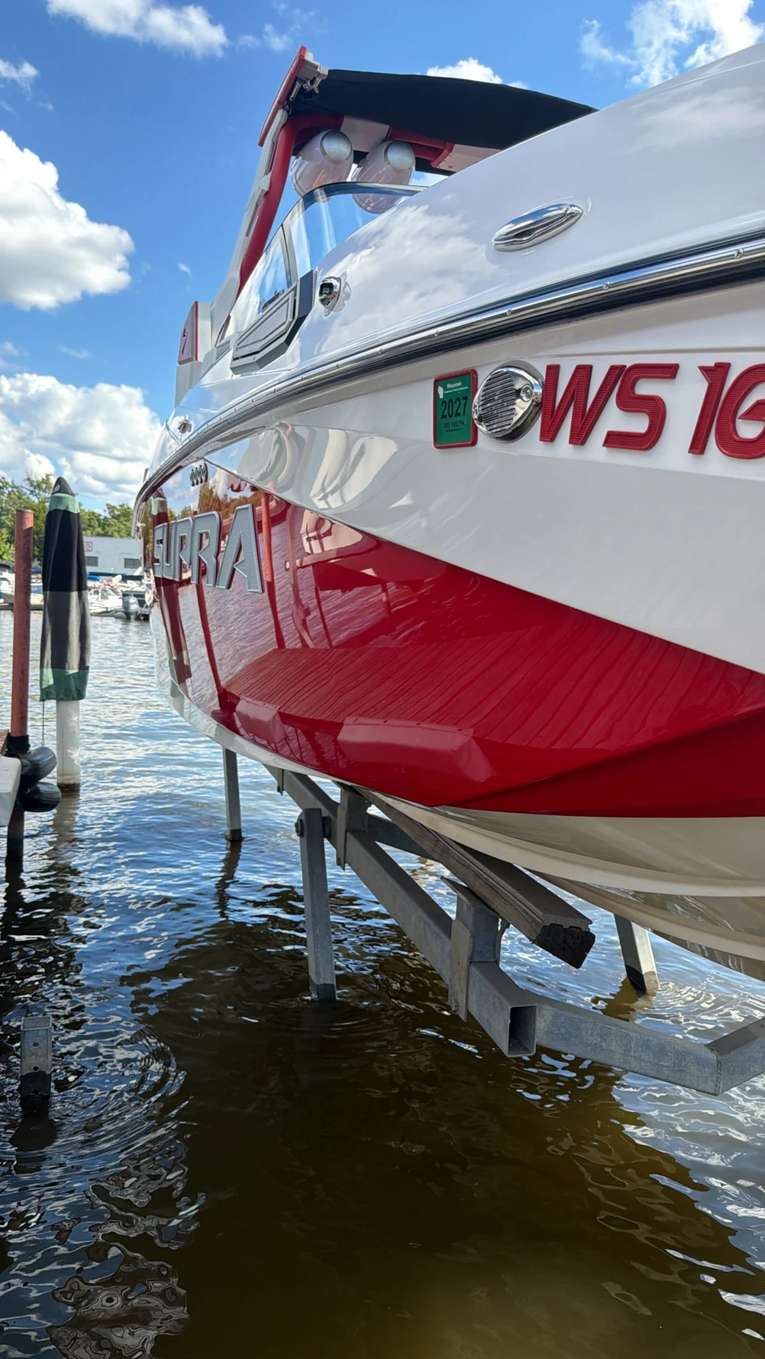 2023 Supra Boats SE
