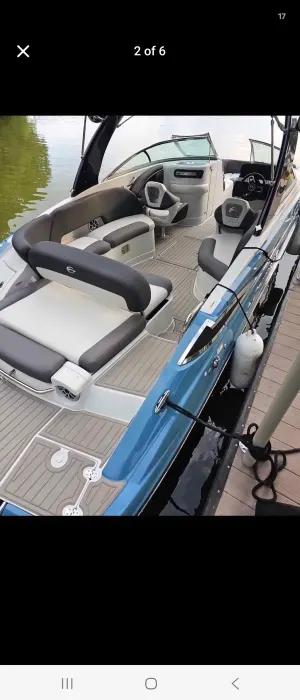 2023 crownline E275 surf  only 50 hours Icon