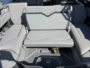2022-nautique-g23-paragon-146033-image3.webp