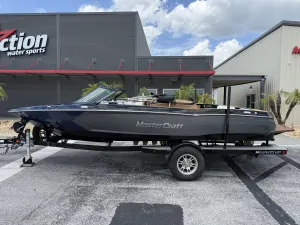 2025-mastercraft-prostar-146058-image1