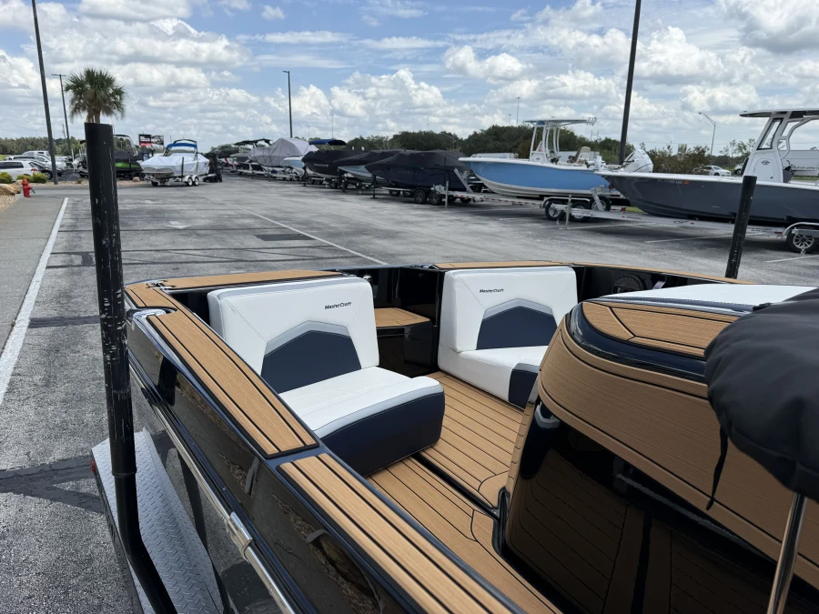 2025-mastercraft-prostar-146058-image7