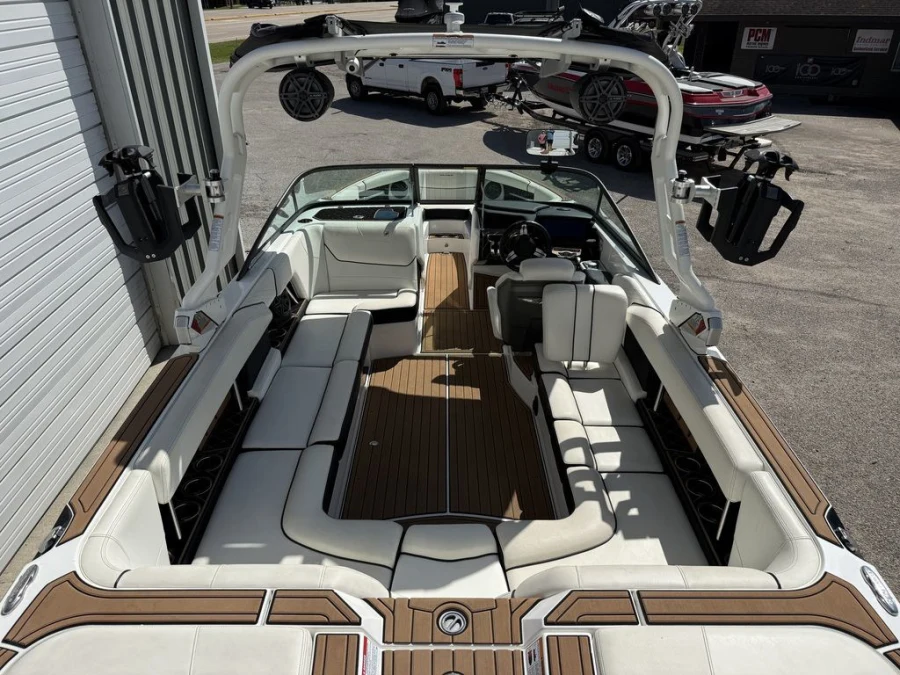 2019-nautique-gs24-146061-image6