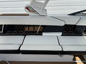 2019-nautique-gs24-146061-image9