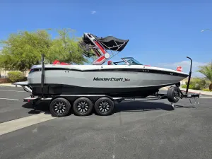 2023-mastercraft-x-star-146063-image1