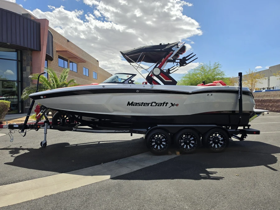 2023-mastercraft-x-star-146063-image5