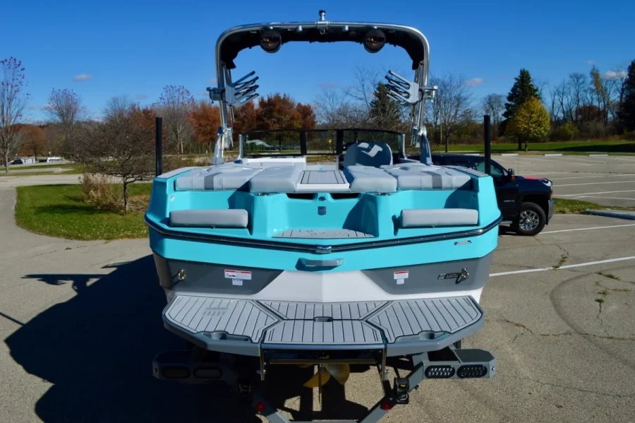 2025-mastercraft-xt22-146068-image0.webp
