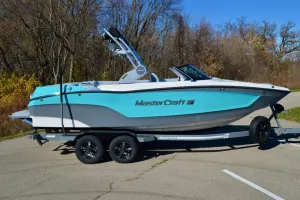 2025-mastercraft-xt22-146068-image1.webp