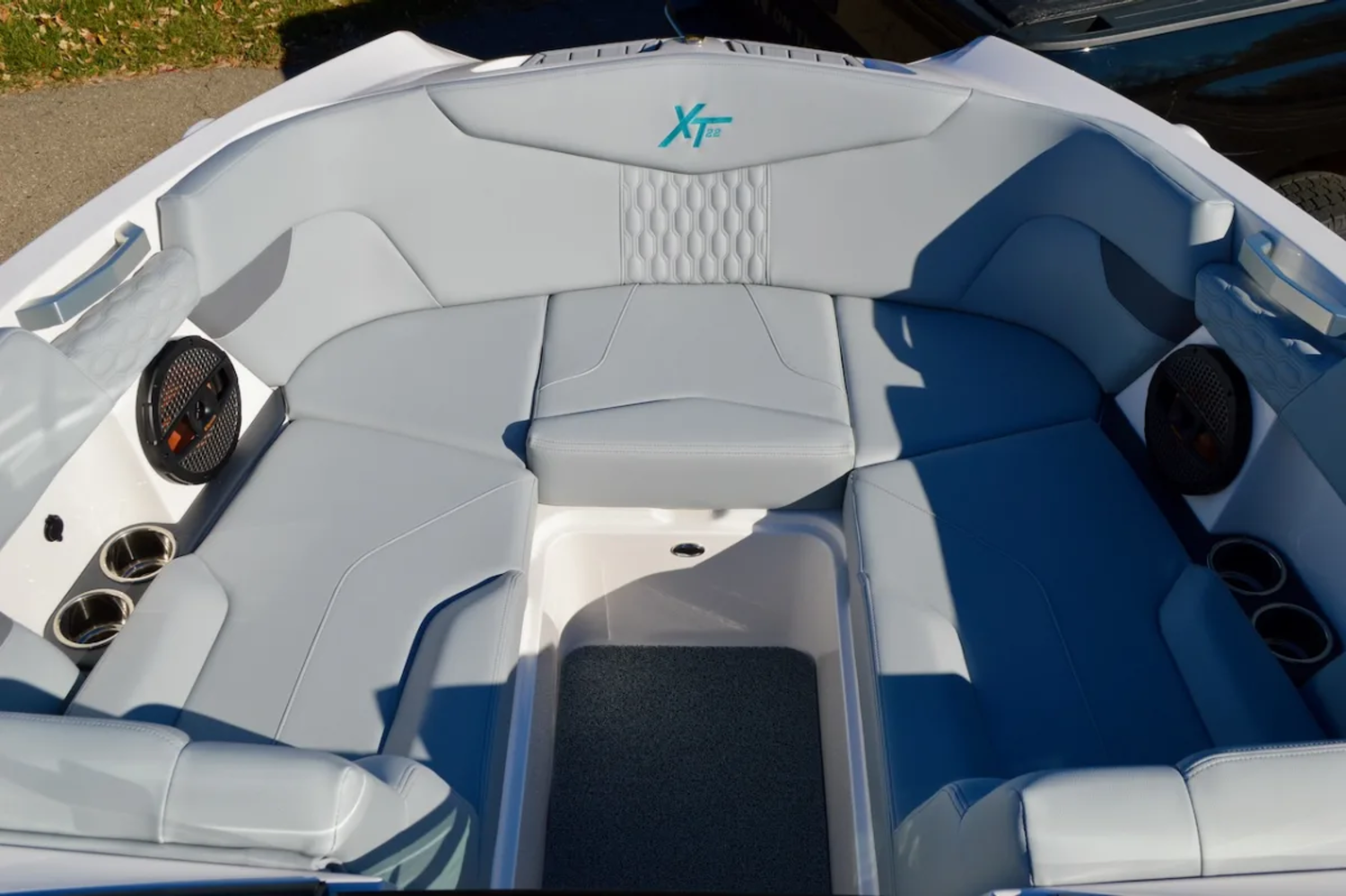 2025 MasterCraft XT22