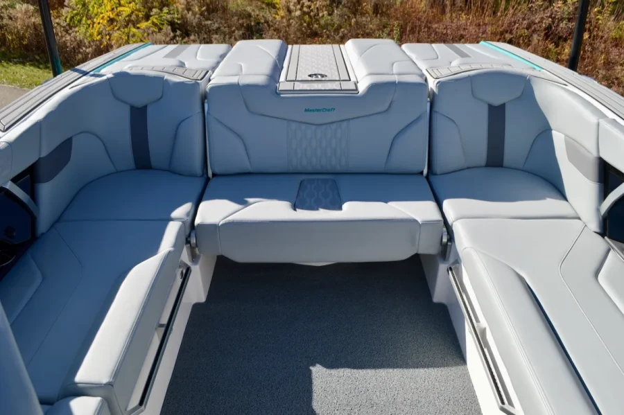 2025-mastercraft-xt22-146068-image7.webp