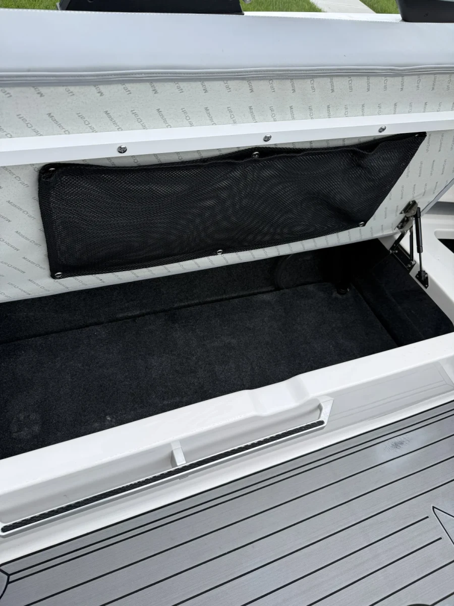 2023-mastercraft-xt22-146070-image17.webp