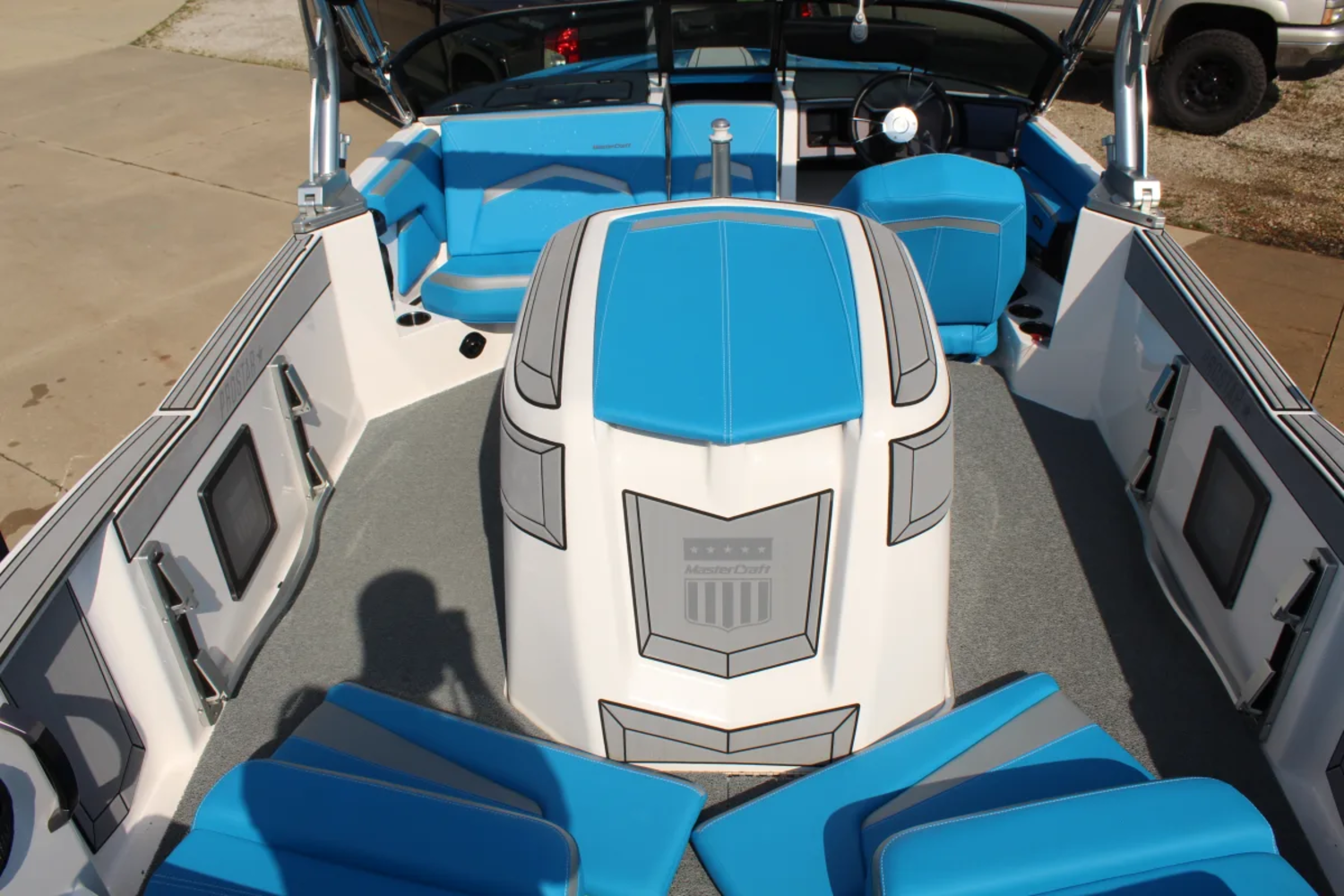2024 Mastercraft Prostar
