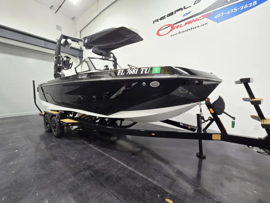2022-nautique-gs22-146080-image1.webp