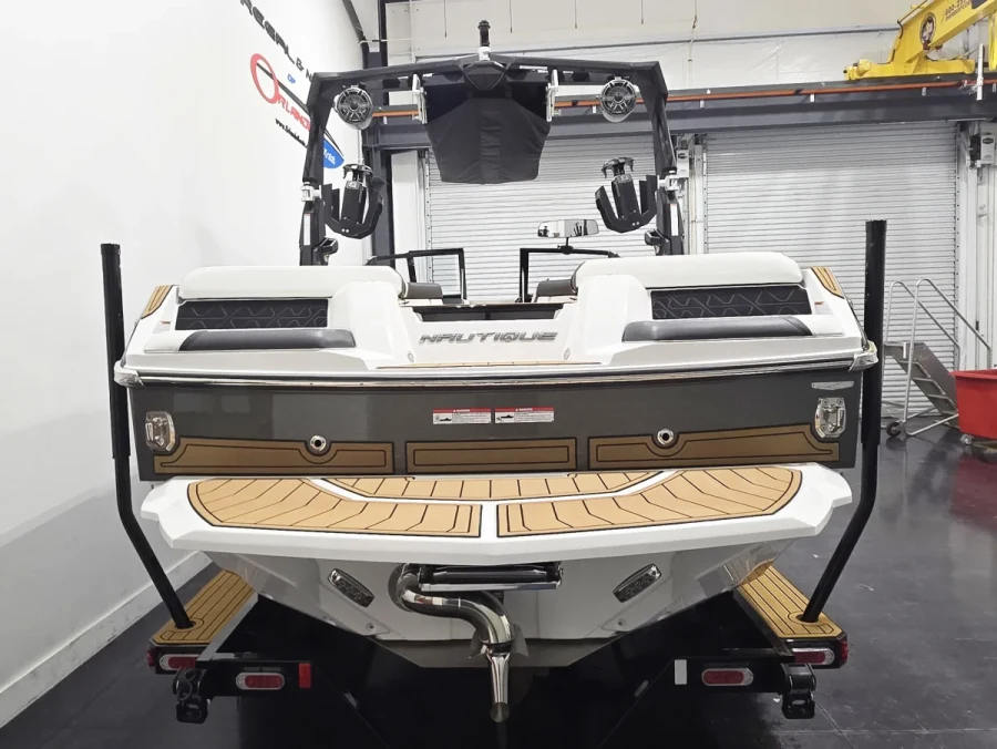 2022-nautique-gs22-146080-image3.webp