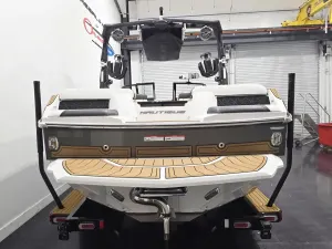 2022-nautique-gs22-146080-image3.webp