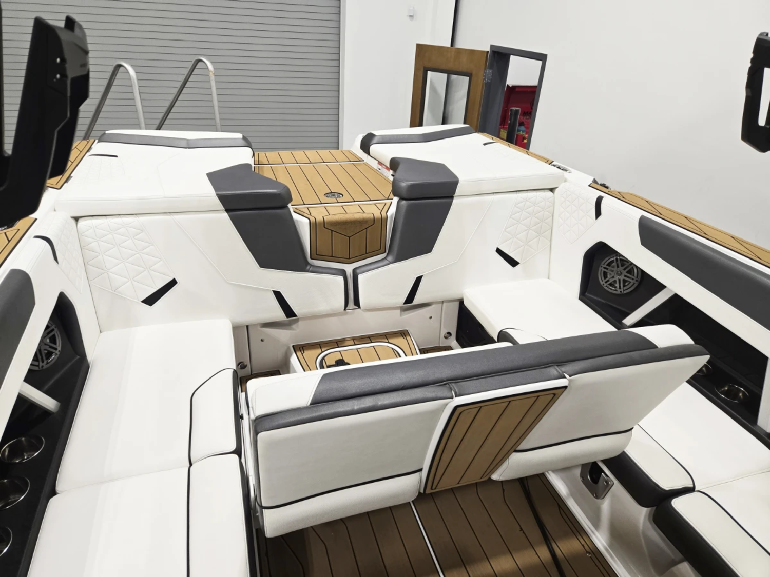 2024 Nauttique GS22