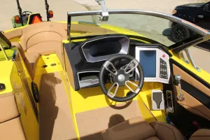 2020-mastercraft-xt23-146085-image6.webp