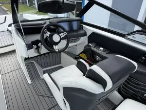 2022-nautique-g25-146094-image10.webp