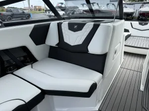 2022-nautique-g25-146094-image11.webp