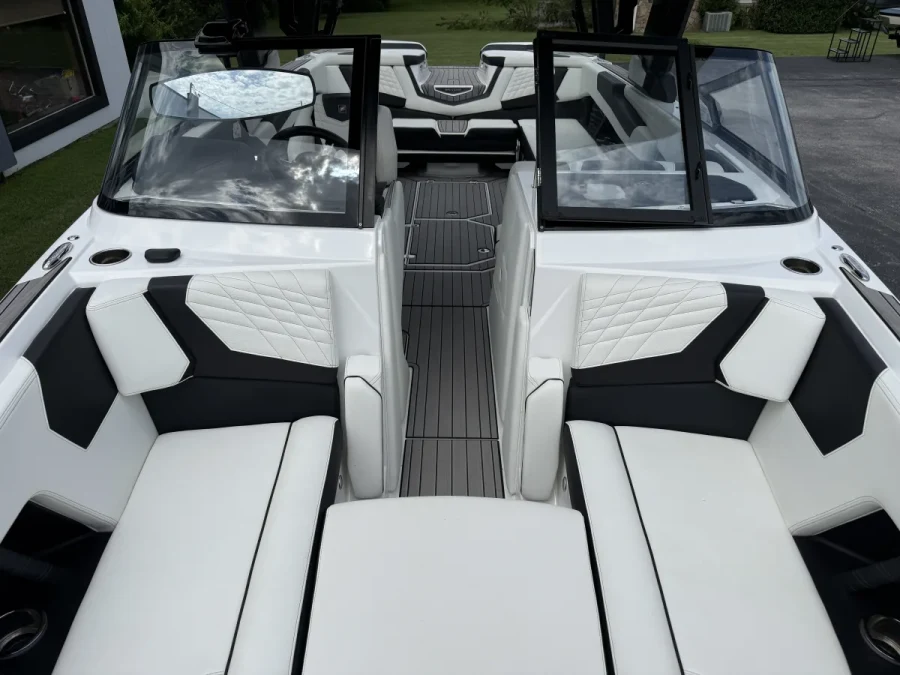 2022-nautique-g25-146094-image16.webp
