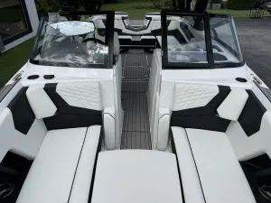 2022-nautique-g25-146094-image16.webp