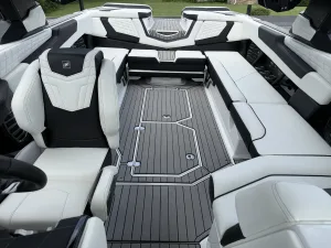 2022-nautique-g25-146094-image17.webp